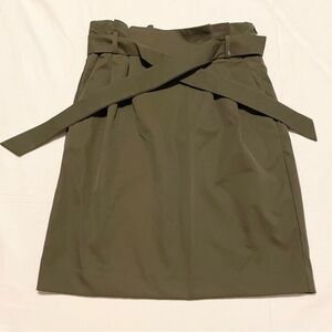 H&M Women's High Rise Skirt Size 6